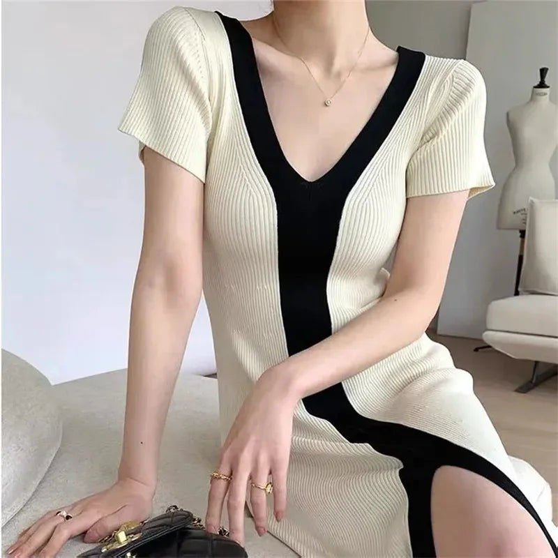 Two Tone V-Neck Knit Midi Dress
